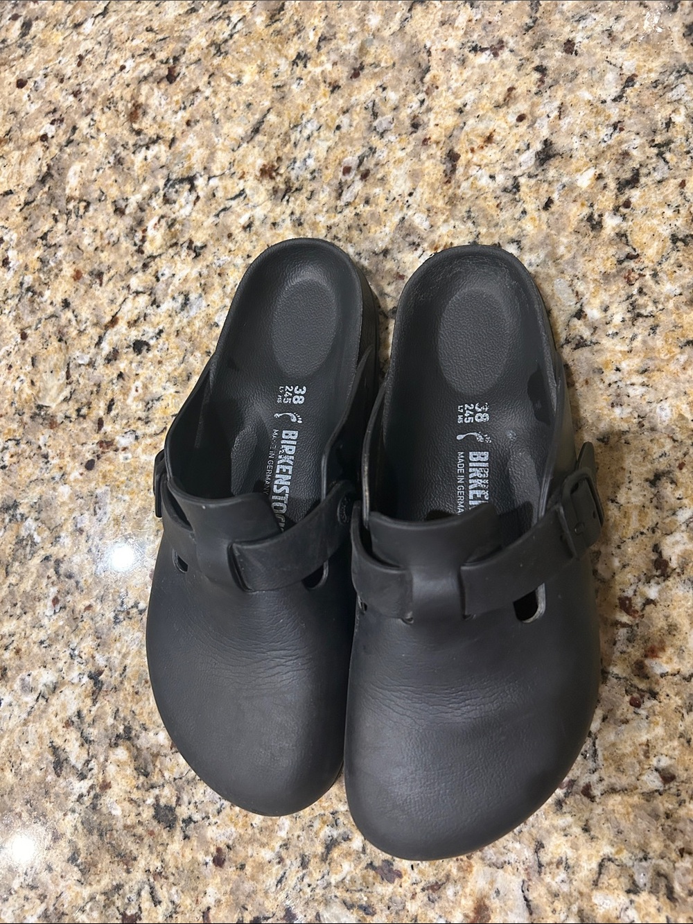 Birkenstock Kids Black Slip-On Clog with Buckle Strap - Picture 4 of 4